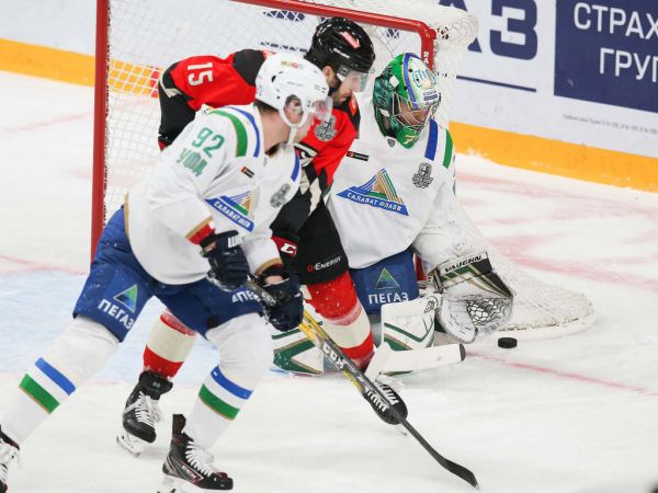 
        1/4 Востока, матч №2. «Авангард» - «Салават Юлаев» 2:3 ОТ. Послематчевая пресс-конференция (ВИДЕО)
      