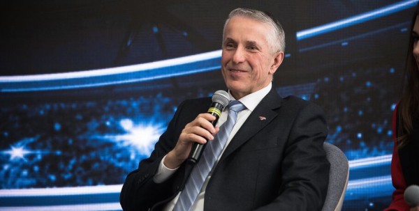 Главный тренер "Авангарда": "Кто говорит об ошибке Бондарева, ни хрена не понимает в хоккее!"