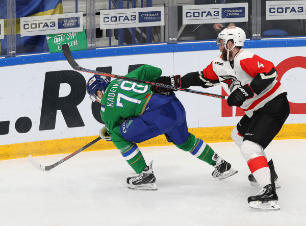 
        «Салават Юлаев» выходит вперёд. Главные события третьего матча серии
      