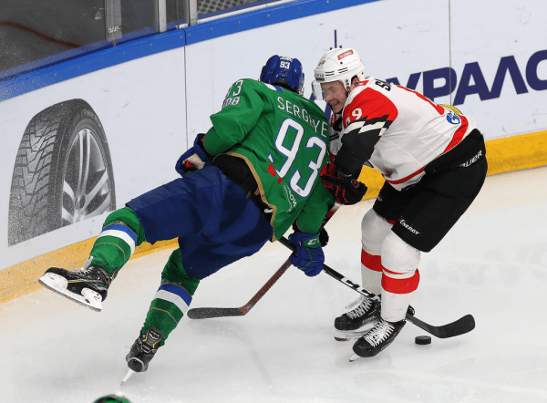 
        «Салават Юлаев» выходит вперёд. Главные события третьего матча серии
      