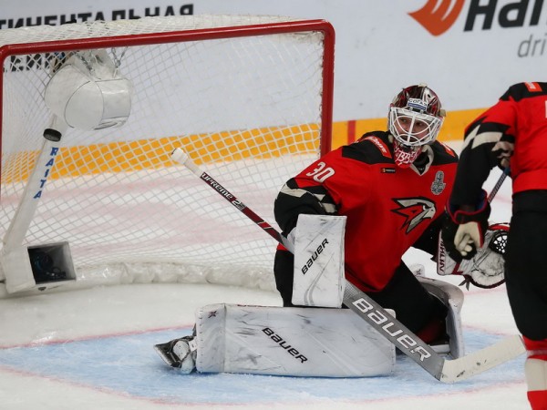 
        Итоги сезона с Игорем Бобковым: второй год в «Авангарде», что не получилось в серии с Уфой, вратарская психология
      