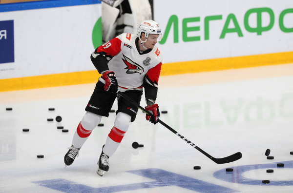 
        «Авангард» одержал разгромную победу в Уфе и сравнял счёт в серии!
      