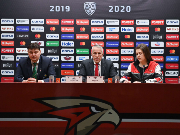 1/4 Востока, матч №1. «Авангард» - «Салават Юлаев» 5:2. Послематчевая пресс-конференция (ВИДЕО)
       
        1/4 Востока, матч №1. «Авангард» - «Салават Юлаев» 5:2. Послематчевая пресс-конференция (ВИДЕО)