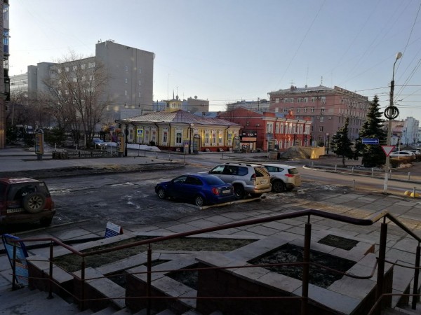 Как проходит первый день нерабочей недели в Омске?