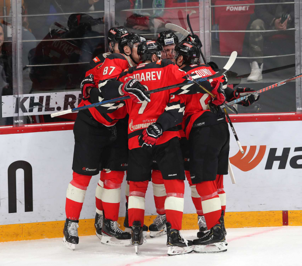 1/4 Востока, матч №1. «Авангард» - «Салават Юлаев» 5:2. Послематчевая пресс-конференция (ВИДЕО)
       
        1/4 Востока, матч №1. «Авангард» - «Салават Юлаев» 5:2. Послематчевая пресс-конференция (ВИДЕО)