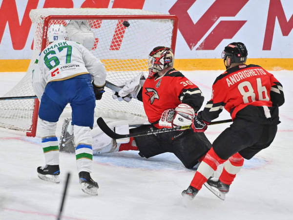 «Добавили в скорости и больше прессинговали соперника». Комментарии после первого матча серии с Уфой (ВИДЕО)
«Добавили в скорости и больше прессинговали соперника». Комментарии после первого матча серии с Уфой (ВИДЕО)