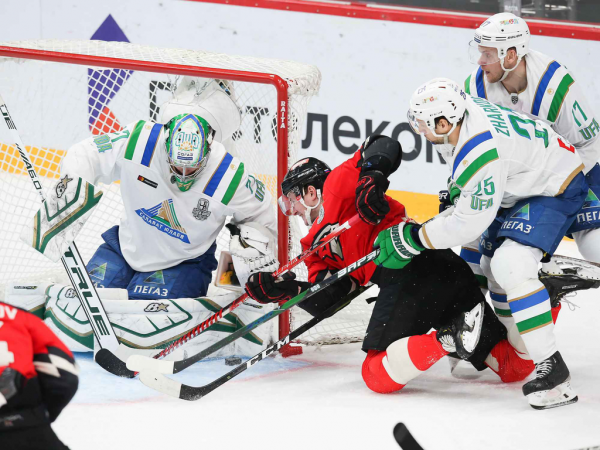 
        1/4 Востока, матч №2. «Авангард» - «Салават Юлаев» 2:3 ОТ. Послематчевая пресс-конференция (ВИДЕО)
      