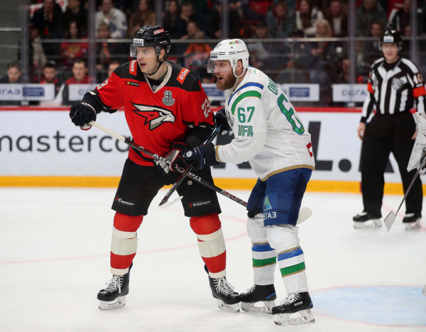 1/4 Востока, матч №1. «Авангард» - «Салават Юлаев» 5:2. Послематчевая пресс-конференция (ВИДЕО)
       
        1/4 Востока, матч №1. «Авангард» - «Салават Юлаев» 5:2. Послематчевая пресс-конференция (ВИДЕО)