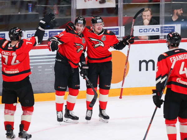 
        1/4 Востока, матч №2. «Авангард» - «Салават Юлаев» 2:3 ОТ. Послематчевая пресс-конференция (ВИДЕО)
      