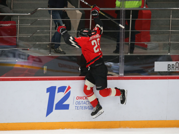 
        Права на ошибку больше нет. Как «Авангард» уступил «Салавату» в пятом матче серии
      