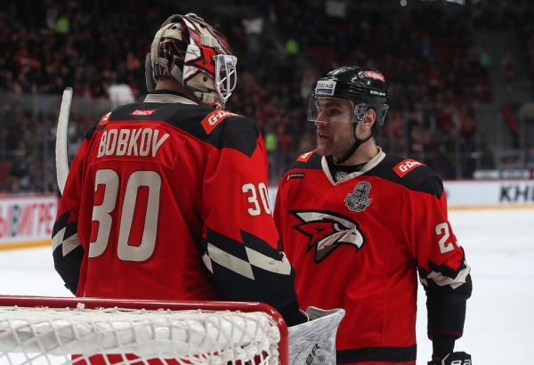 1/4 Востока, матч №1. «Авангард» - «Салават Юлаев» 5:2. Послематчевая пресс-конференция (ВИДЕО)
       
        1/4 Востока, матч №1. «Авангард» - «Салават Юлаев» 5:2. Послематчевая пресс-конференция (ВИДЕО)