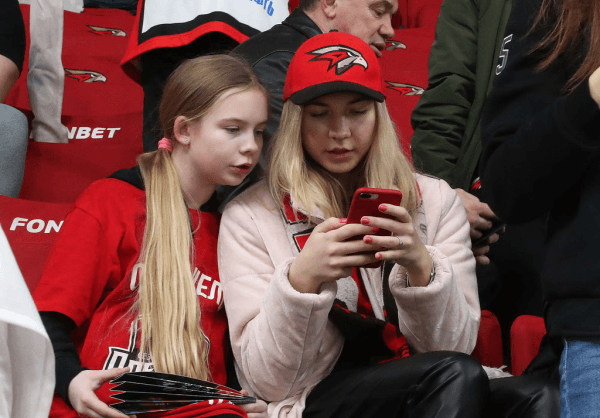 
        «Все эмоции в этой серии еще впереди». Дедунов, Кошелев и Бондарев о второй игре против Уфы (ВИДЕО)
      