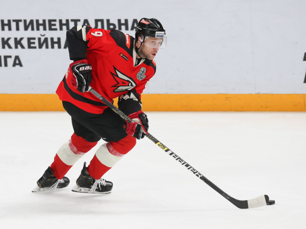 
        1/4 Востока, матч №5. «Авангард» - «Салават Юлаев» 3:6. Послематчевая пресс-конференция (ВИДЕО)
      