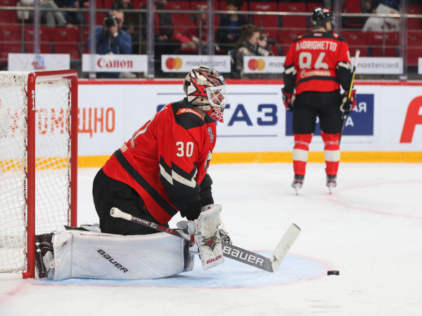 
        1/4 Востока, матч №2. «Авангард» - «Салават Юлаев» 2:3 ОТ. Послематчевая пресс-конференция (ВИДЕО)
      