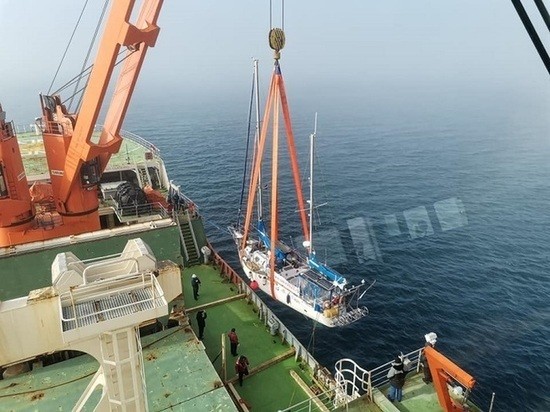 Омская яхта «Сибирь» эвакуирована из Антарктиды