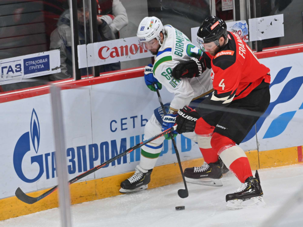 1/4 Востока, матч №1. «Авангард» - «Салават Юлаев» 5:2. Послематчевая пресс-конференция (ВИДЕО)
       
        1/4 Востока, матч №1. «Авангард» - «Салават Юлаев» 5:2. Послематчевая пресс-конференция (ВИДЕО)