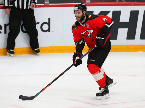 
        Права на ошибку больше нет. Как «Авангард» уступил «Салавату» в пятом матче серии
      