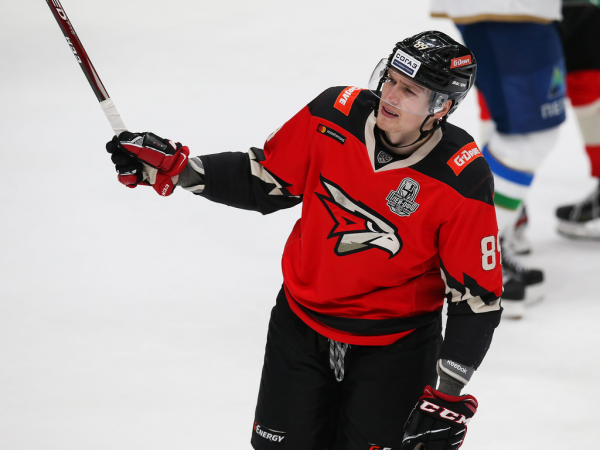 
        Права на ошибку больше нет. Как «Авангард» уступил «Салавату» в пятом матче серии
      