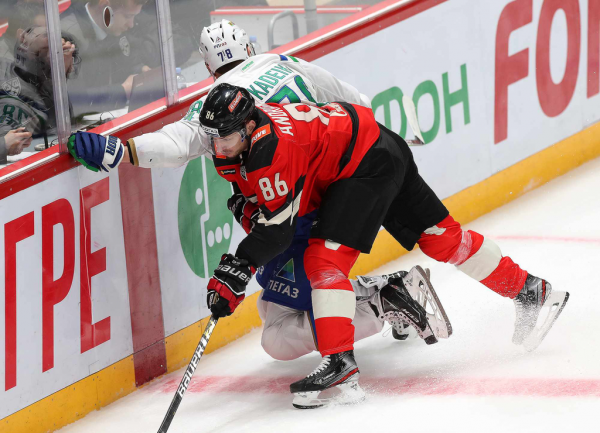 
        1/4 Востока, матч №2. «Авангард» - «Салават Юлаев» 2:3 ОТ. Послематчевая пресс-конференция (ВИДЕО)
      