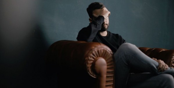 В Омске мужчин, уличённых в домашнем насилии, отправят в школу по управлению гневом