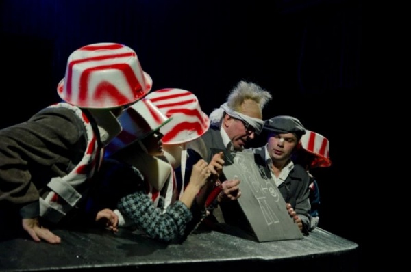 Приключения с продолжением. В ТЮЗе ставят «сериал» про Незнайку Приключения с продолжением. В ТЮЗе ставят «сериал» про Незнайку