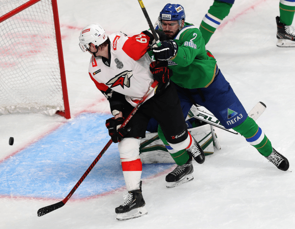 
        «Салават Юлаев» выходит вперёд. Главные события третьего матча серии
      