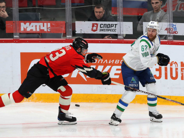 
        1/4 Востока, матч №2. «Авангард» - «Салават Юлаев» 2:3 ОТ. Послематчевая пресс-конференция (ВИДЕО)
      