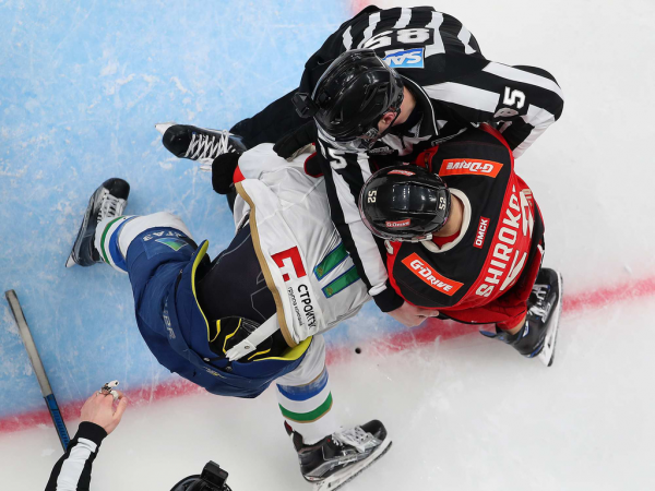 
        Права на ошибку больше нет. Как «Авангард» уступил «Салавату» в пятом матче серии
      