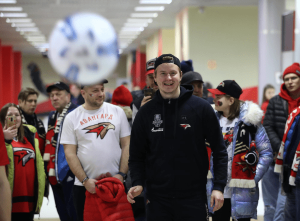 
        «Все эмоции в этой серии еще впереди». Дедунов, Кошелев и Бондарев о второй игре против Уфы (ВИДЕО)
      