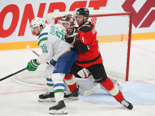 
        1/4 Востока, матч №5. «Авангард» - «Салават Юлаев» 3:6. Послематчевая пресс-конференция (ВИДЕО)
      