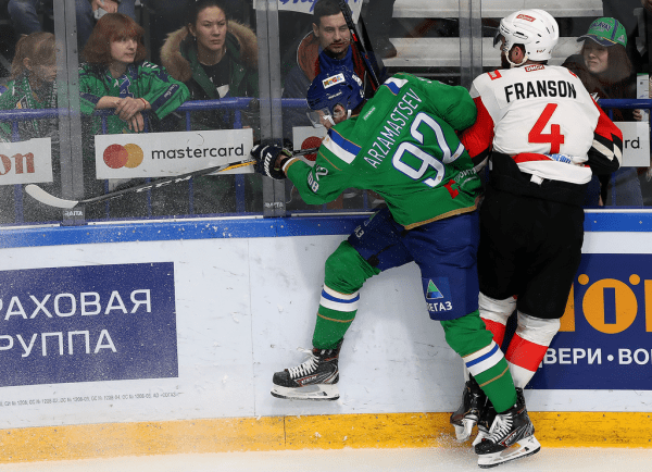 
        «Салават Юлаев» выходит вперёд. Главные события третьего матча серии
      