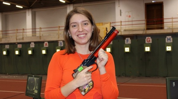 Омская пистолетчица Бацарашкина стала чемпионкой России