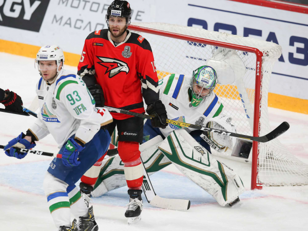 
        Права на ошибку больше нет. Как «Авангард» уступил «Салавату» в пятом матче серии
      