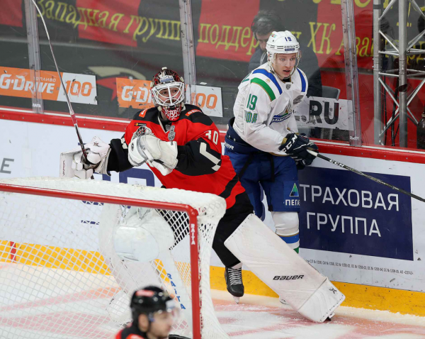 
        1/4 Востока, матч №2. «Авангард» - «Салават Юлаев» 2:3 ОТ. Послематчевая пресс-конференция (ВИДЕО)
      