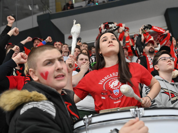 
        «Авангард» начинает плей-офф с победы! Главные события первого матча серии с «Салаватом Юлаевым»
      