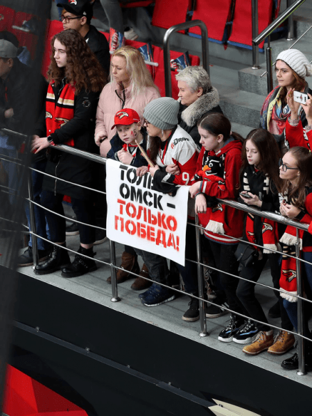 
        1/4 Востока, матч №5. «Авангард» - «Салават Юлаев» 3:6. Послематчевая пресс-конференция (ВИДЕО)
      