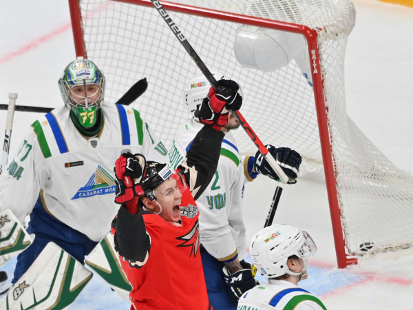 
        «Авангард» начинает плей-офф с победы! Главные события первого матча серии с «Салаватом Юлаевым»
      