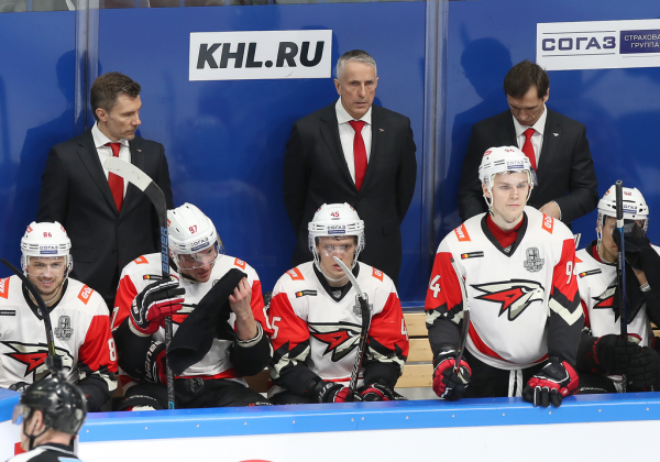 
        «Салават Юлаев» выходит вперёд. Главные события третьего матча серии
      