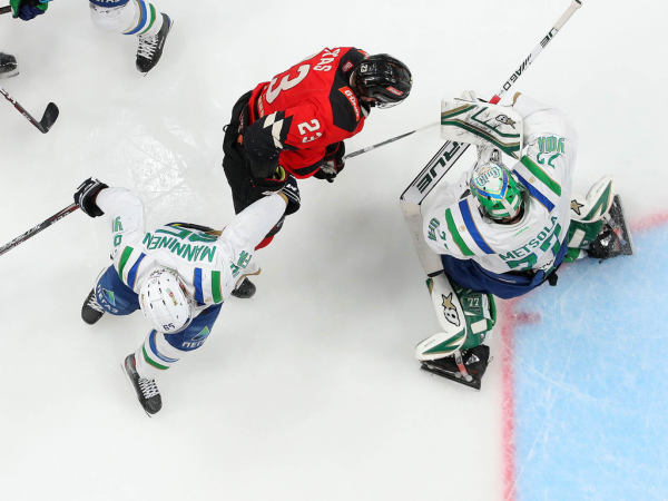 
        Права на ошибку больше нет. Как «Авангард» уступил «Салавату» в пятом матче серии
      