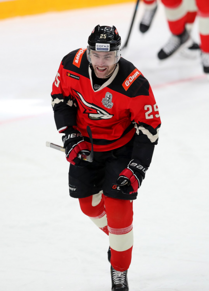 «Добавили в скорости и больше прессинговали соперника». Комментарии после первого матча серии с Уфой (ВИДЕО)
«Добавили в скорости и больше прессинговали соперника». Комментарии после первого матча серии с Уфой (ВИДЕО)