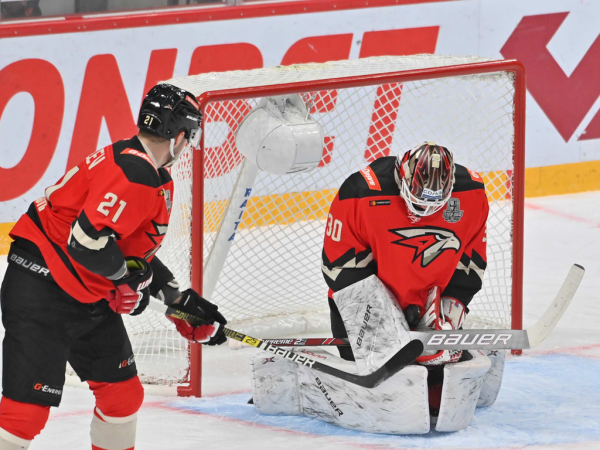 «Добавили в скорости и больше прессинговали соперника». Комментарии после первого матча серии с Уфой (ВИДЕО)
«Добавили в скорости и больше прессинговали соперника». Комментарии после первого матча серии с Уфой (ВИДЕО)