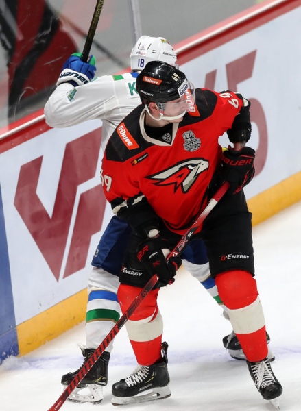 
        1/4 Востока, матч №2. «Авангард» - «Салават Юлаев» 2:3 ОТ. Послематчевая пресс-конференция (ВИДЕО)
      