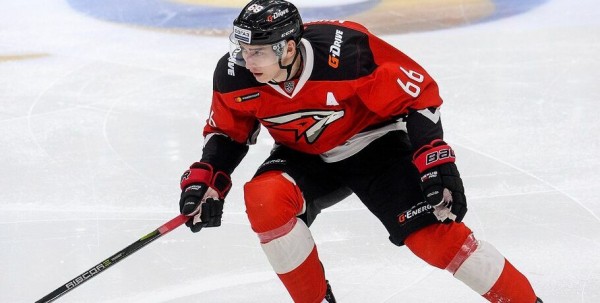 Трех игроков «Авангарда» включили в топ-50 российских хоккеистов Трех игроков «Авангарда» включили в топ-50 российских хоккеистов