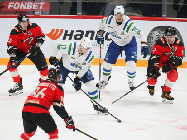 
        «Все эмоции в этой серии еще впереди». Дедунов, Кошелев и Бондарев о второй игре против Уфы (ВИДЕО)
      