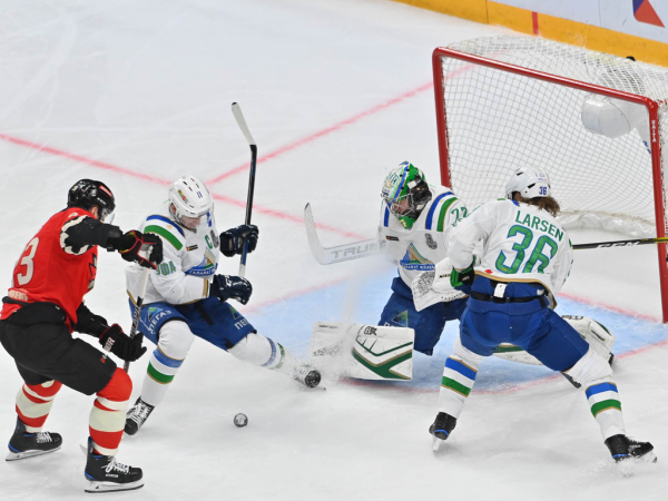 «Добавили в скорости и больше прессинговали соперника». Комментарии после первого матча серии с Уфой (ВИДЕО)
«Добавили в скорости и больше прессинговали соперника». Комментарии после первого матча серии с Уфой (ВИДЕО)