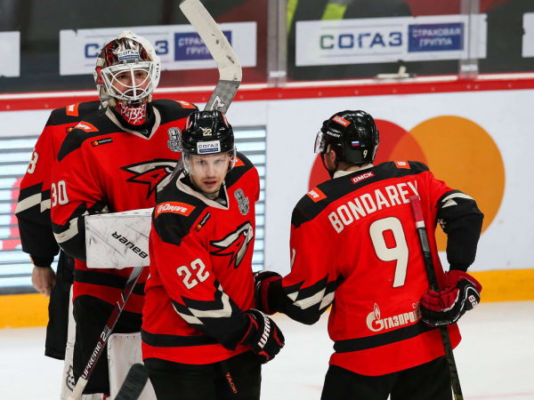 
        Права на ошибку больше нет. Как «Авангард» уступил «Салавату» в пятом матче серии
      