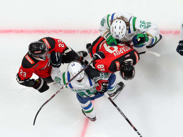 
        1/4 Востока, матч №5. «Авангард» - «Салават Юлаев» 3:6. Послематчевая пресс-конференция (ВИДЕО)
      