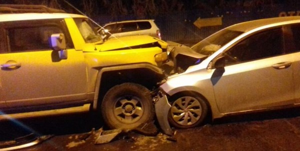 При столкновении двух машин в Нефтяниках пострадали дети