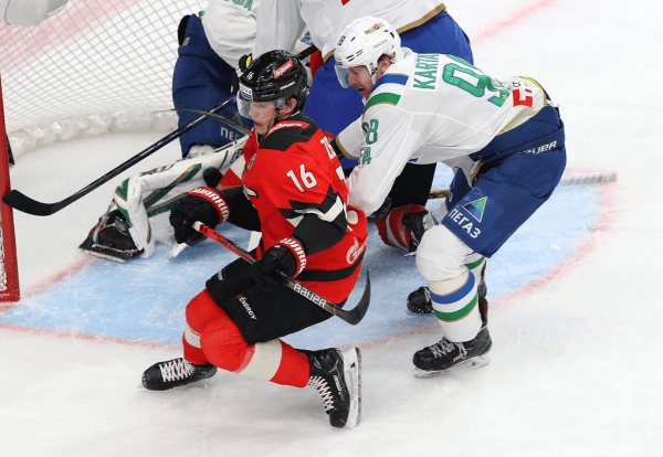 
        1/4 Востока, матч №2. «Авангард» - «Салават Юлаев» 2:3 ОТ. Послематчевая пресс-конференция (ВИДЕО)
      