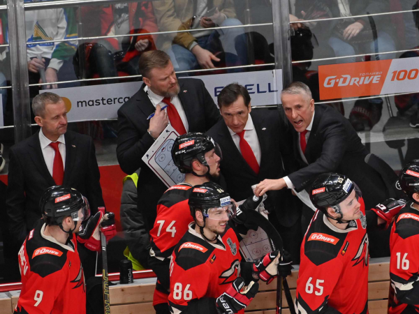 
        «Авангард» начинает плей-офф с победы! Главные события первого матча серии с «Салаватом Юлаевым»
      